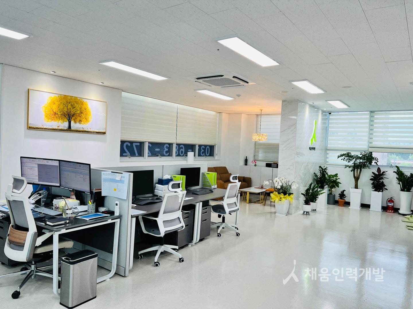 2000769928_fV8B1mnv_ffc3c341db0b22ee3d24c8b087fd85864ed1fa5a.jpg 이미지크게보기