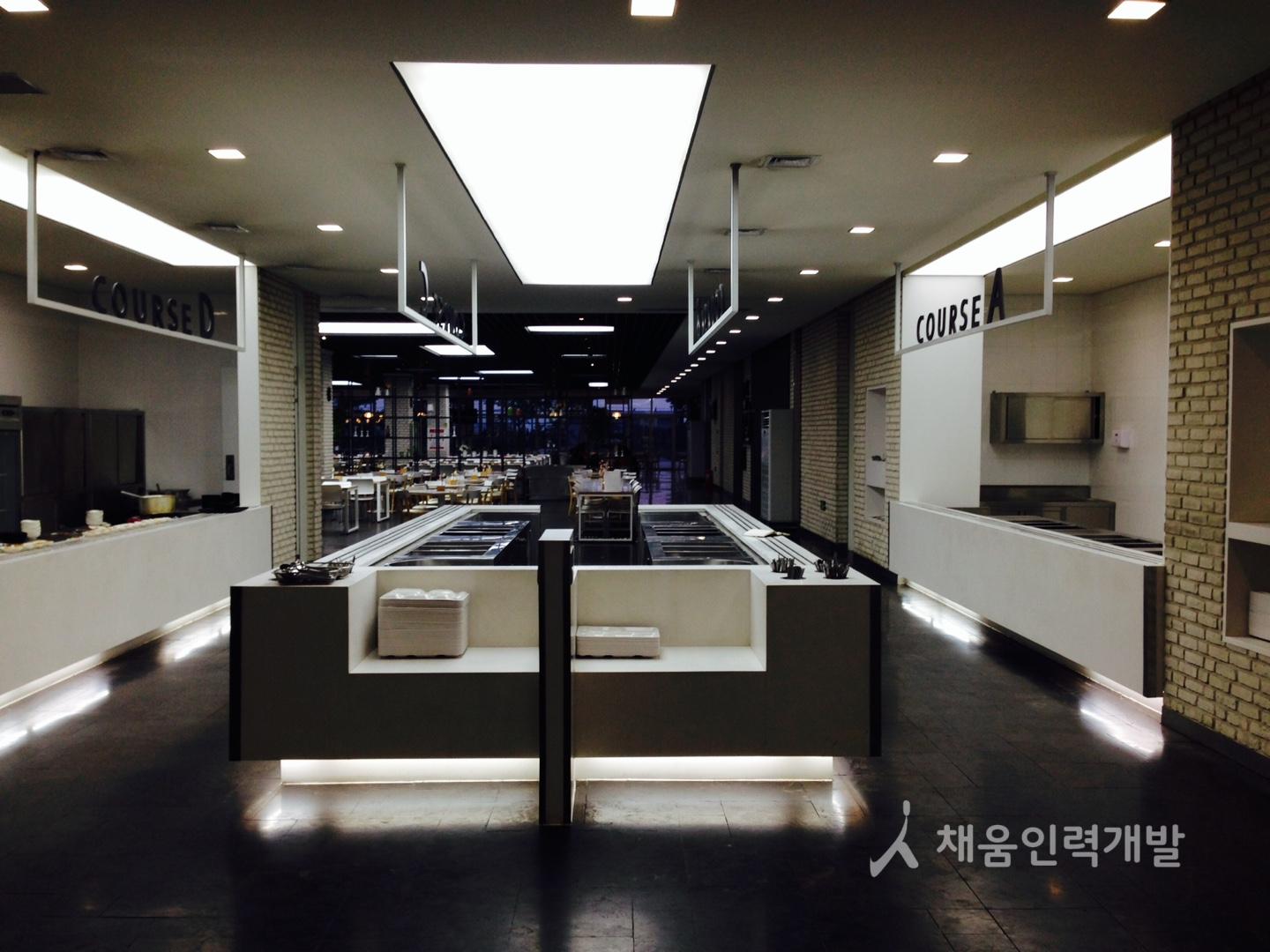 2000769928_q8dSRDa6_fccd080e774c9441e47c2885c3156c5b59d58904.jpg 이미지크게보기