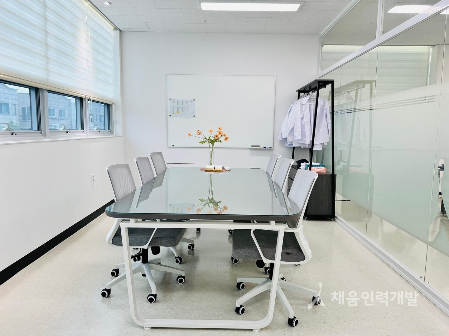 2000769928_y4rRbFkE_0dc717487cfb1f59efd071dbf4eb913065028089.jpg 이미지크게보기
